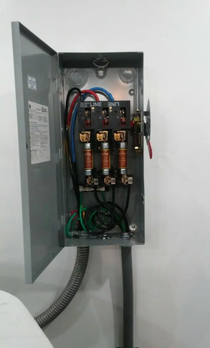 Three-phase disconnect switch installed for Electrical Wiring & Rewiring in Warner Robins